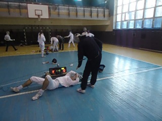dueling fencing against sports fencing)))